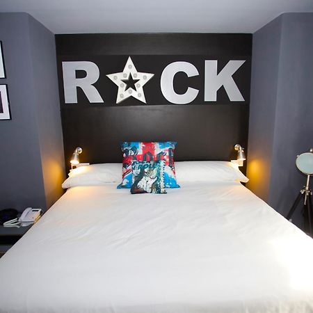 Hotel Apartamentos Rock Star Taboadela Екстер'єр фото