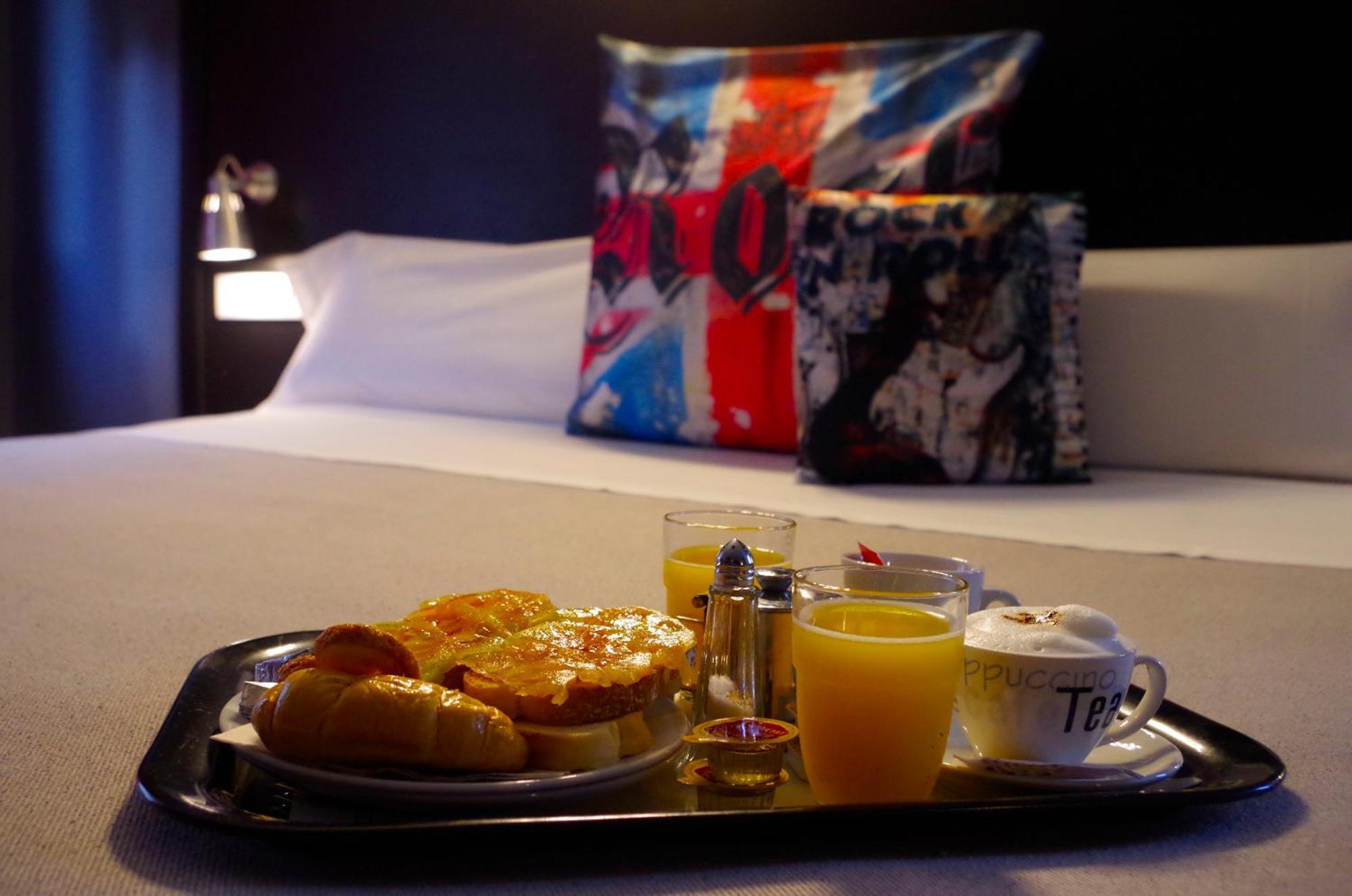 Hotel Apartamentos Rock Star Taboadela Екстер'єр фото