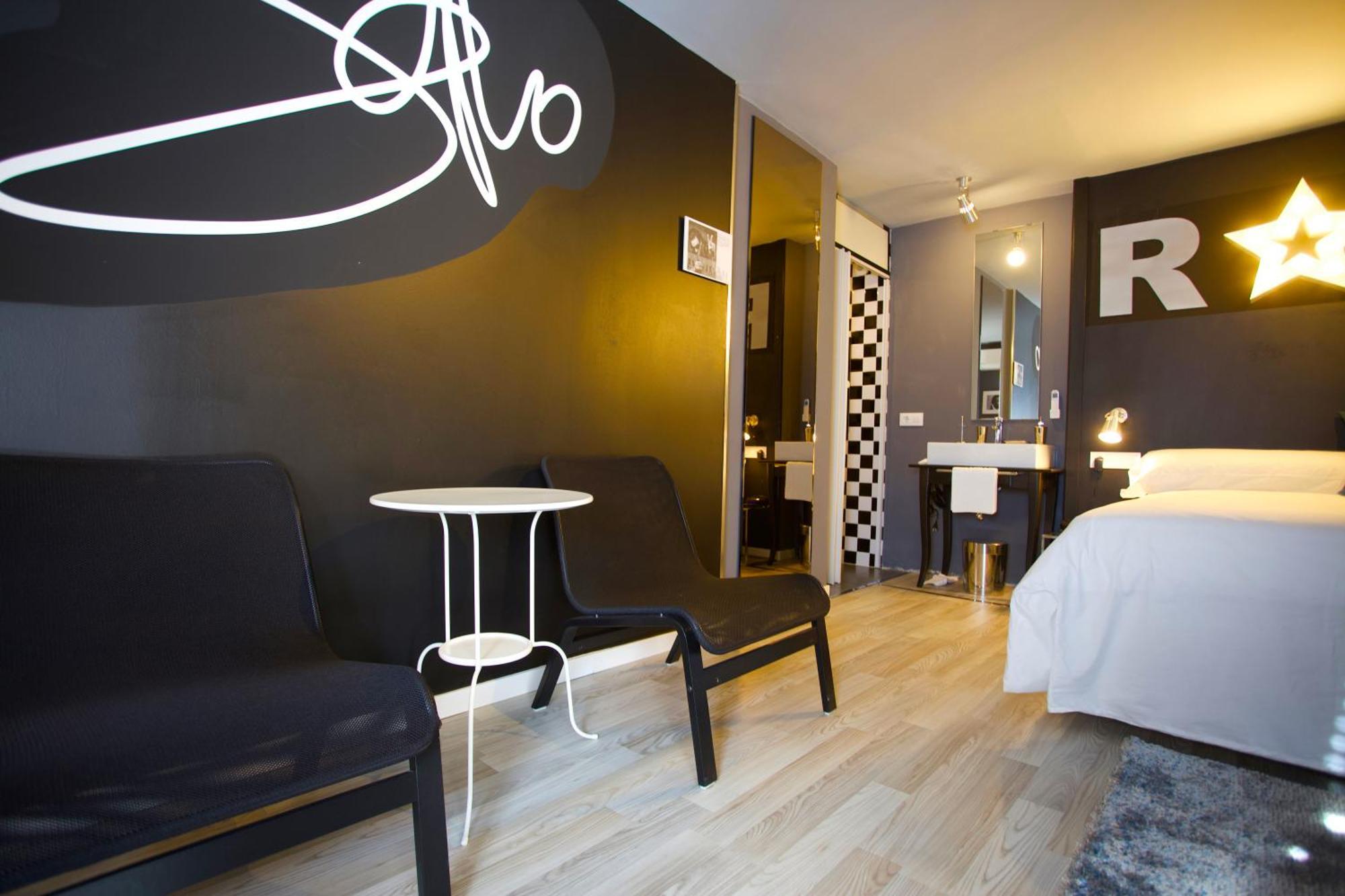 Hotel Apartamentos Rock Star Taboadela Екстер'єр фото