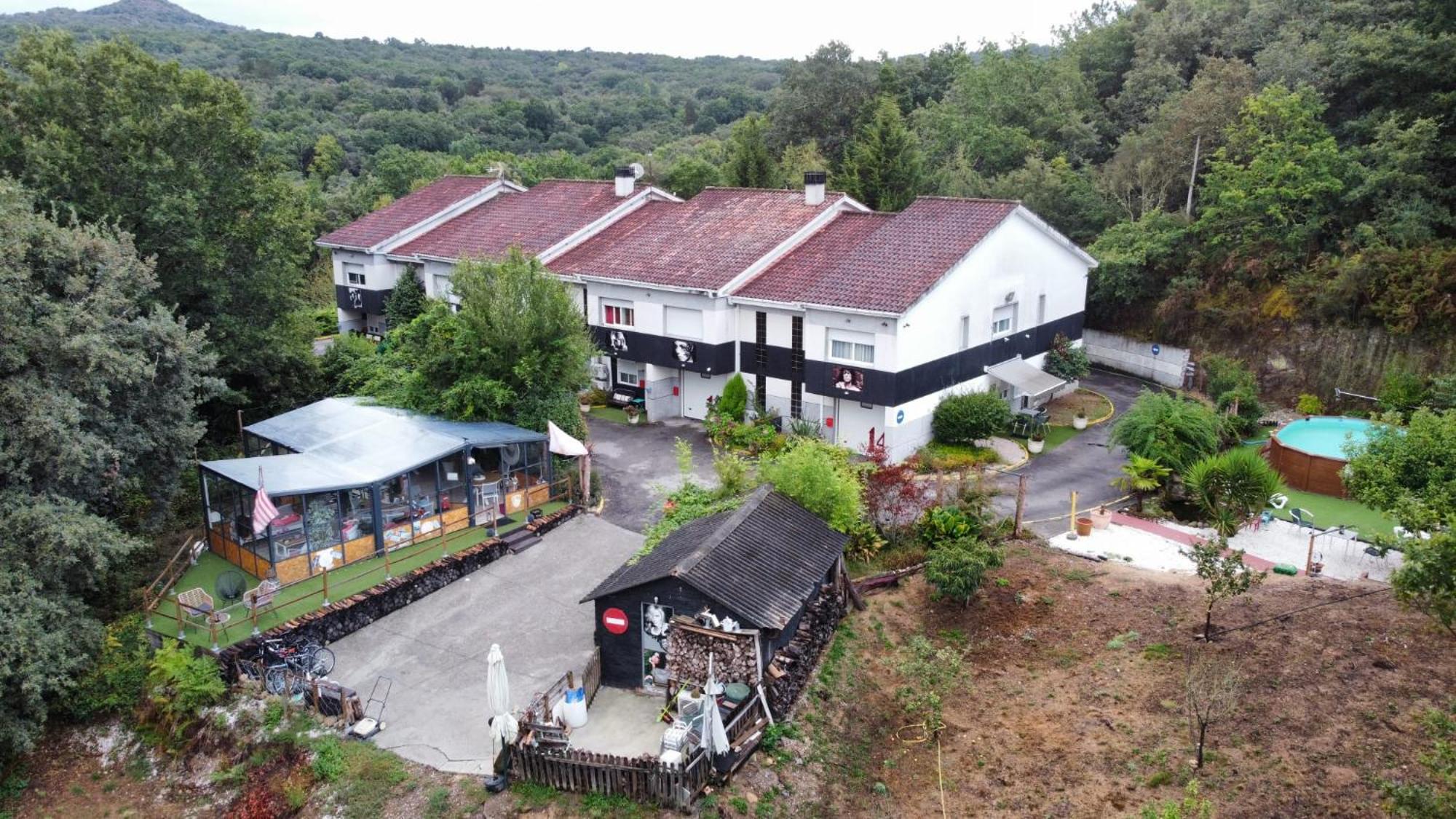 Hotel Apartamentos Rock Star Taboadela Екстер'єр фото